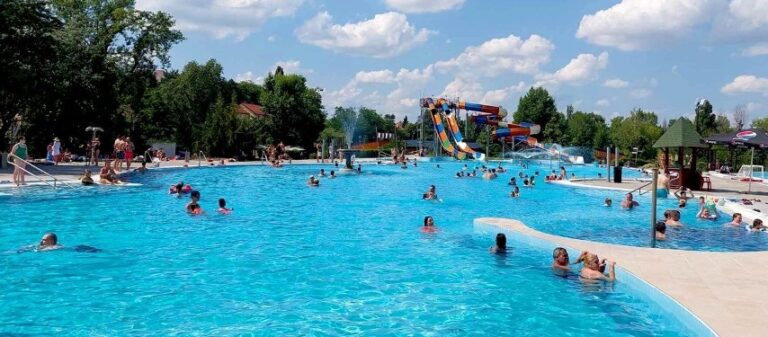 csepeli strand 1 1 768x337